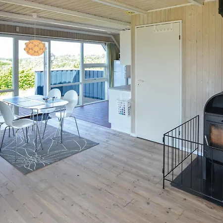 Stunning In With Kitchen Сasa de vacaciones Ebeltoft