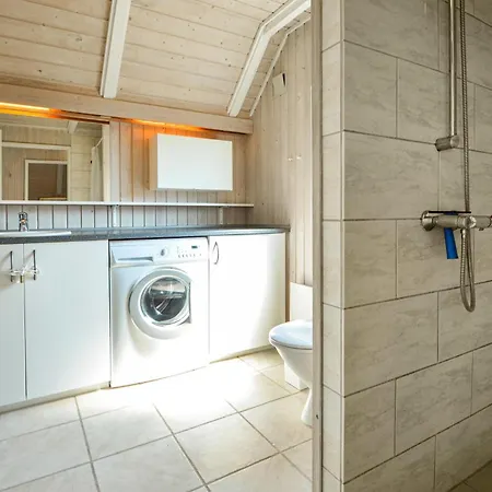 Stunning In With Kitchen