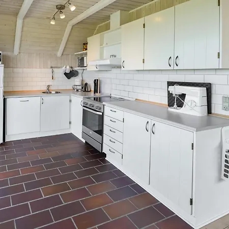 Сasa de vacaciones Stunning In With Kitchen Ebeltoft